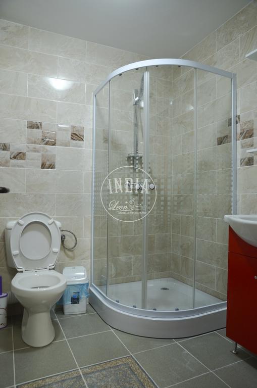 Motel - Restaurant Leon Бакеу Номер фото