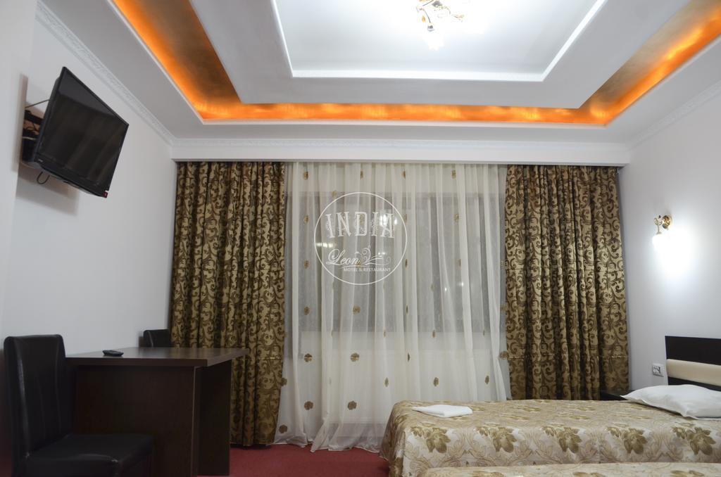 Motel - Restaurant Leon Бакеу Номер фото